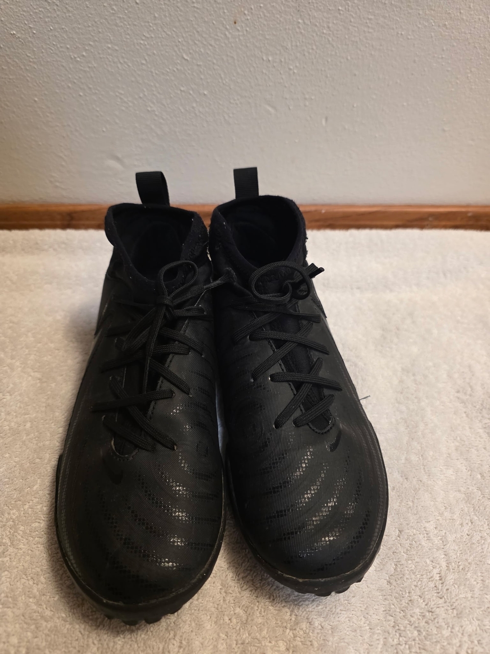 Nike Kidls' Phantom Luna 2 Academy Turf Soccer Cleats